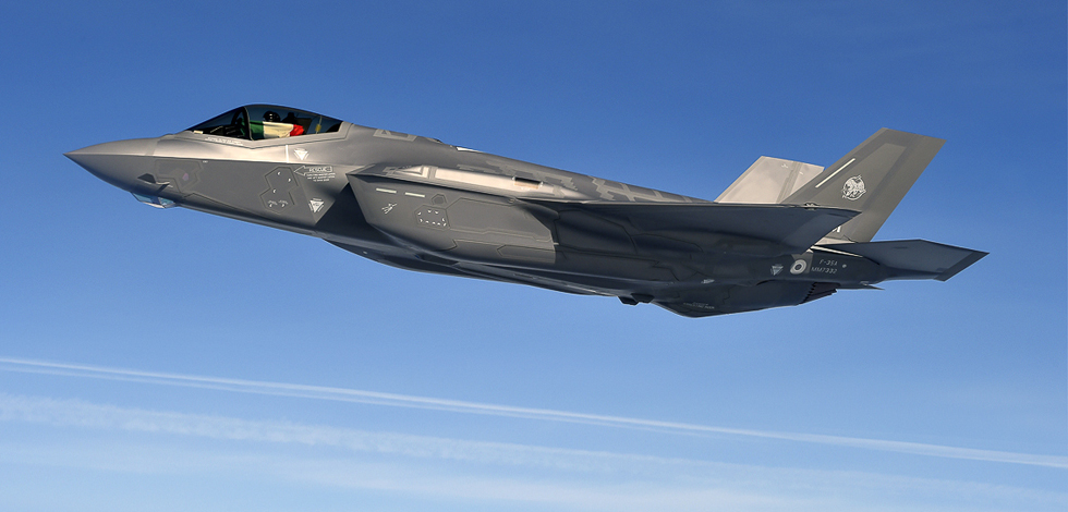 ItalyatNATO's tweet photo. High-tech awareness of tactical scenarios &amp;
High-precision #NetCentric capabilities 

Are some of the features of an #F35.
Since May 2021, the 🇮🇹 #F35 has been the 1st trailblazer deployment in @NATO’s Baltic #AirPolicing 

Want to know more?  
🔗 https://t.co/q0fwThj3to https://t.co/WZnXcLEBwH
