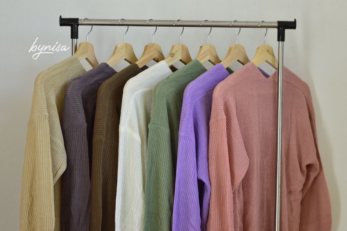 Hai everyone 🤗 skarang ni tk blh keluar sgt, tp jom la pakai baggy cardigan ni utk pergi vaksin, online class or anything else 🥰 

Korang tak beli takpe , RT pon dah sangat membantu ✨. 

Smoga semua yang melihat tweet ini Allah murahkan rezeki masing2 dalam segala urusan ❤️