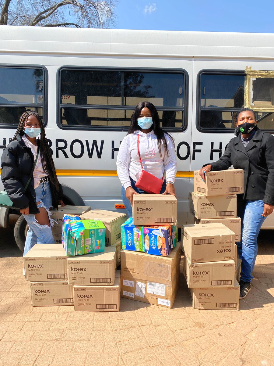 siyasizanaNPO's tweet photo. Sanitary pad donation to the Home of Hope for Girls. Thank you to everyone who contributed and to Ubuntu NPO #OfferingAHelpingHand 💕 https://t.co/ZvPewmc6MY