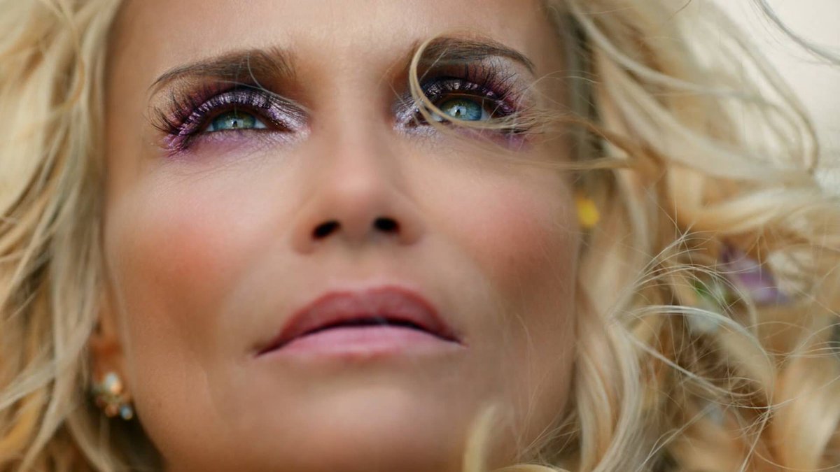 best of kristin tweet media