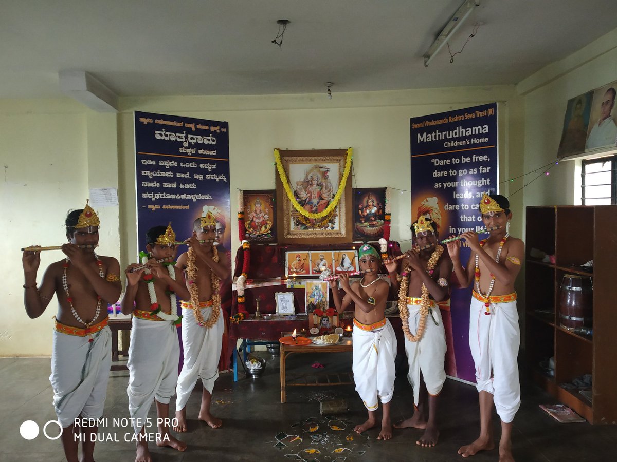 Mathrudhama's tweet photo. Sri Krishna Janmashtami celebrations at #svrst mathrudhama Ashrama by god's own children @HSGopinath6 @GopalKeshri #Janmashtami https://t.co/h6IdzsSZHl