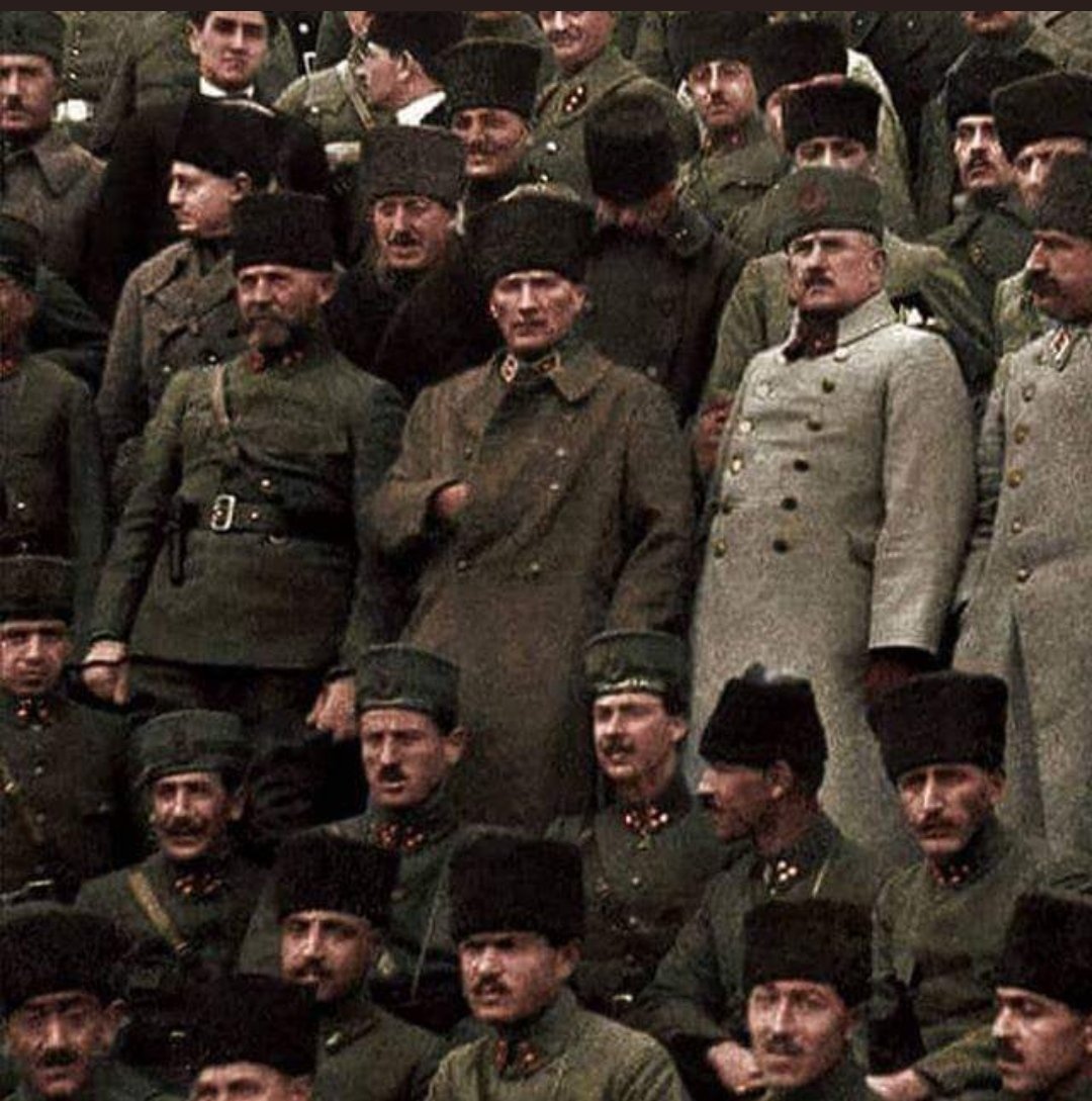 Bugün bir avuç TÜRK dünyaya meydan okudu ve kazandı. #ZaferBayramıKutluOlsun