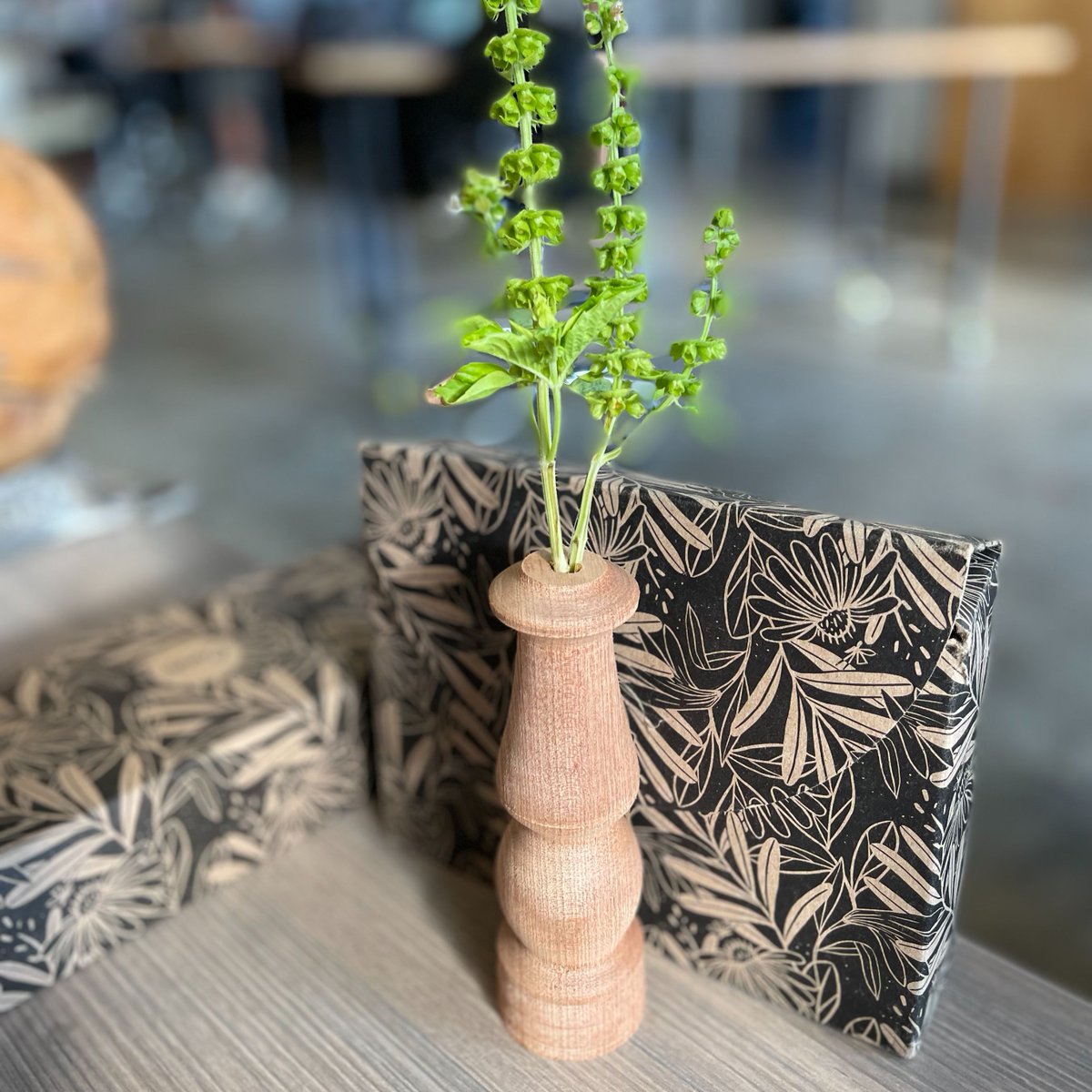 MixxerCommunity's tweet photo. A beautiful turned bud vase from the Wood Shop at Mixxer!
#WoodShop #MakeStuffLearnStuff #MakerSpace #WinstonMakerspace #ExperienceMaking #WinstonSalem #IndustryHill #MadeInWinston #LocalMade https://t.co/BwRXGUQqSN