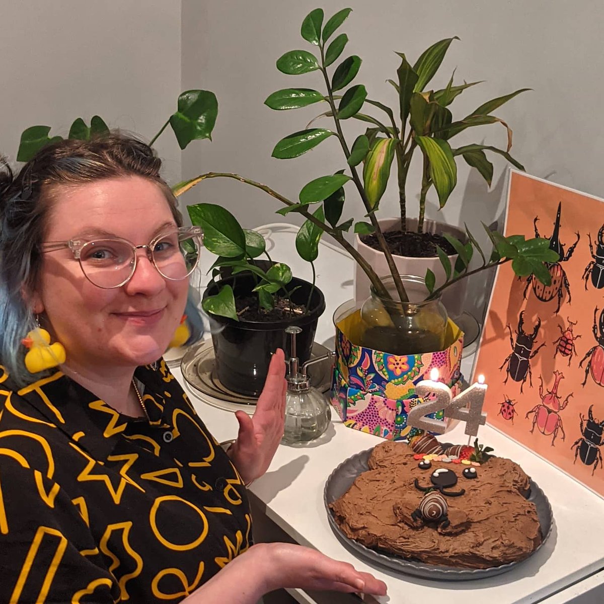 tara_sci's tweet photo. To whom it may delight,

Here's my quokka birthday cake. 

Kindly,
Tara "lockdown birthday #2" Rose 💕 https://t.co/2xin9qtmIw