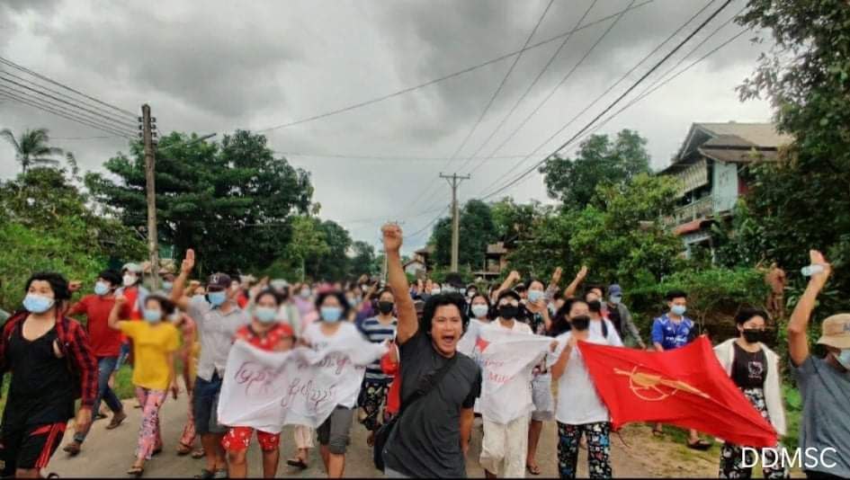 Htoow_A7's tweet photo. Anti-coup strike in Dawei's LaungLon, Tanintharyi Region, despite brutal crackdowns.

#Aug30Coup 
#WhatsHappeningInMyanmar
#KyawMoeTunRepresentsMyanmar https://t.co/B47ptdE1ia