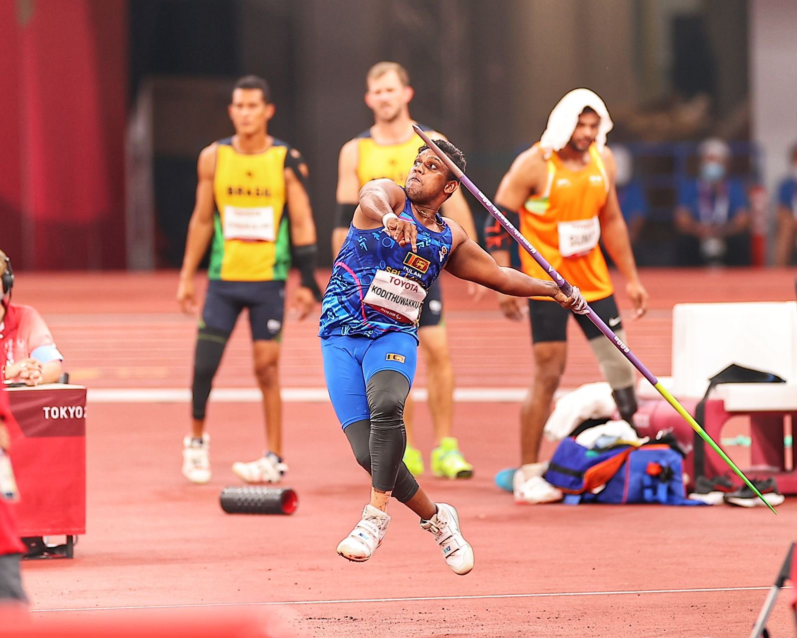 Namal Rajapaksa on Twitter "What brilliant day for SriLanka! Samitha