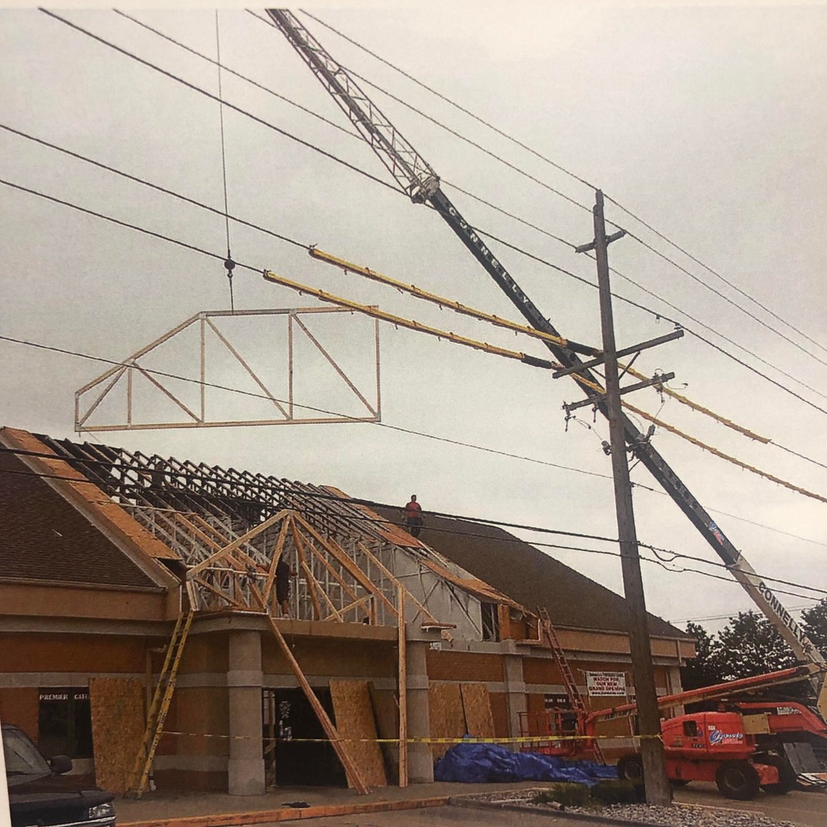 18664JARVIS's tweet photo. Jarvis Offers: 
✅Commercial Reconstruction 
✅Multi-Family Housing 
✅Capital Improvements 
✅Emergency Repairs 
✅Controlled Demotion 
Call us at 866.4.JARVIS https://t.co/p1oqABFXmx