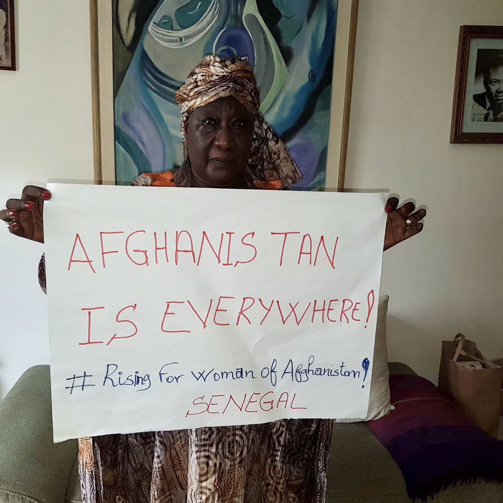 ak_awaa's tweet photo. Les Droits des femmes sont des Droits Humains y compris pour en AFGHANISTAN. @ndiaye_ndioro 
#RisingForwomenofAfghanistan https://t.co/j2qWBZO750