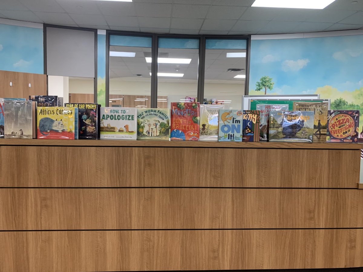 Lamkin_Library's tweet photo. Thank you @Messiah_Cypress for the wonderful donation of new books for the library.  Each book is dedicated to all of our staff for all the hard work they did last year!  Thank you!!!
@LamkinLeopards @CyFairEdTech @CyFairLibraries @CyFairISD https://t.co/9FS6OnKBwr
