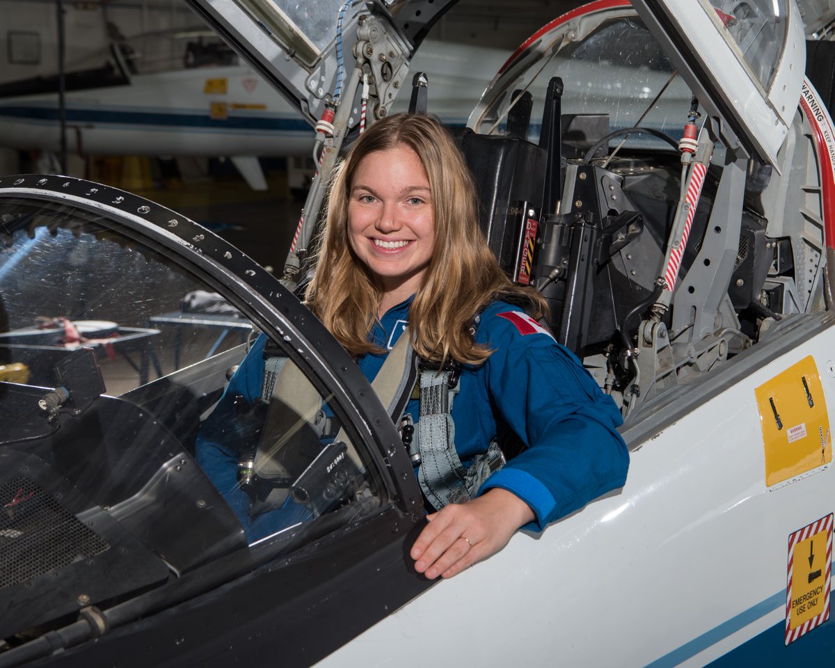 csa_asc's tweet photo. Canadian astronaut, Jenni Sidey, was selected in 2017 by the CSA and she’s one of our four active astronauts. 🇨🇦 She knows everything there is to know about combustion and her favourite place on Earth is Vancouver! 🔥

Visit her profile: https://t.co/7E90AoDQdL https://t.co/AHRfSodQ9w