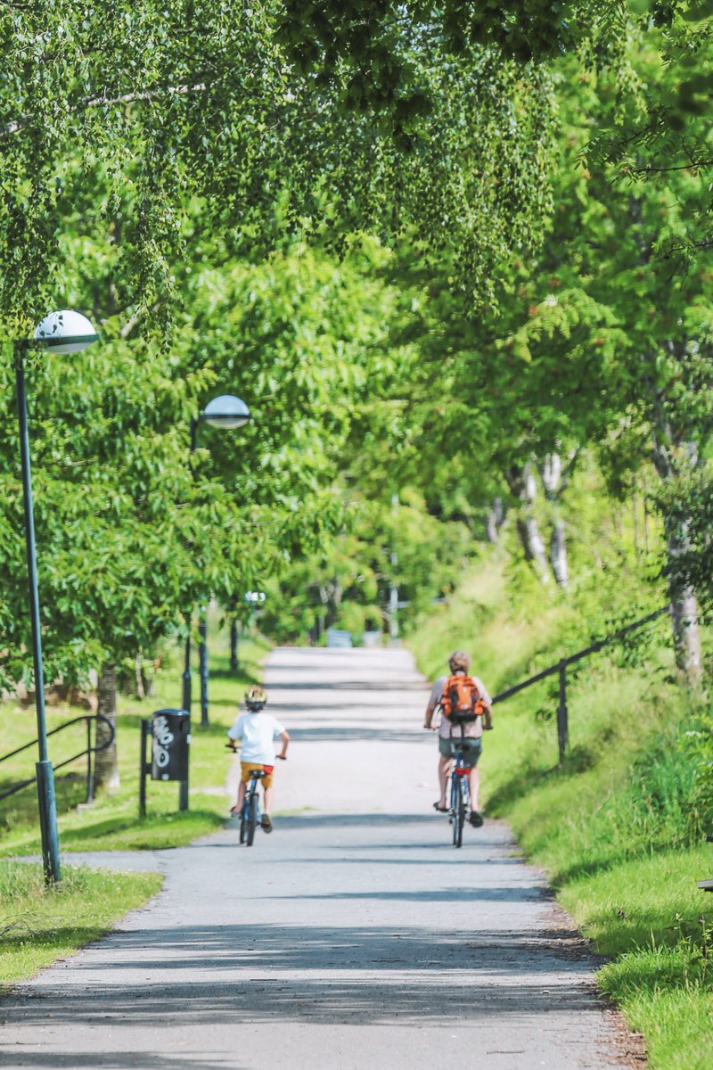 HypedSports's tweet photo. Bank Holiday Monday Vibes 🌞

#bankholiday #fitness #relax #cycling #skating ❤️ https://t.co/MzhzYMrNnU