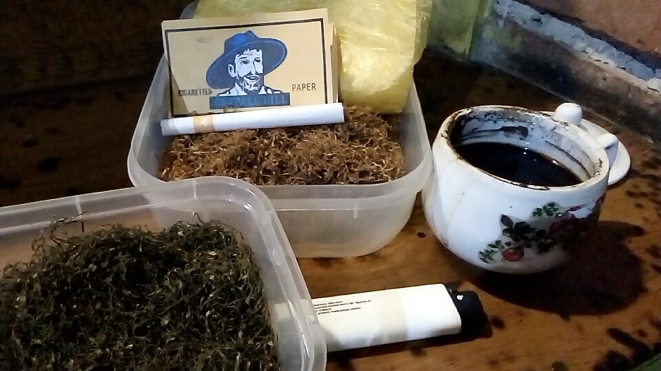 sugeng dalu, <a href="/rokok_indonesia/">Rokok Indonesia</a> . selamat ber-senin ria. 😁