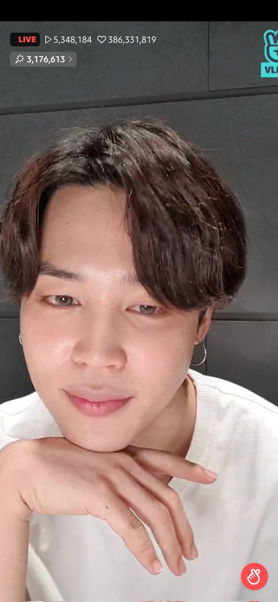bangtangledd's tweet photo. Pretty Jiminie https://t.co/tKGW5ti159