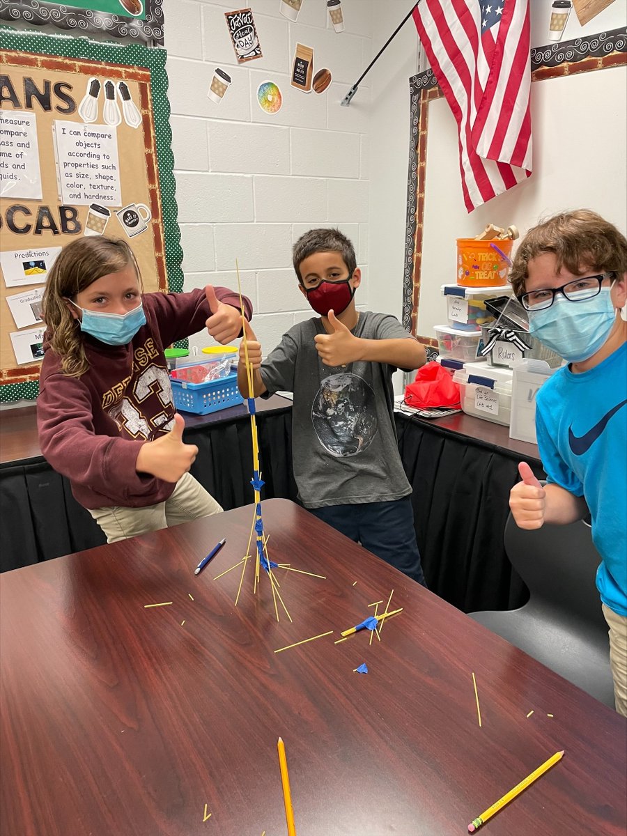 PCS_ElemMath's tweet image. These Tarpon Fundamental 5th graders collaborated to create the tallest spaghetti skyscraper last week during the Math Mindsets Unit. We&apos;re inspired by all the unique solutions they invented for this problem! #iteachmath
