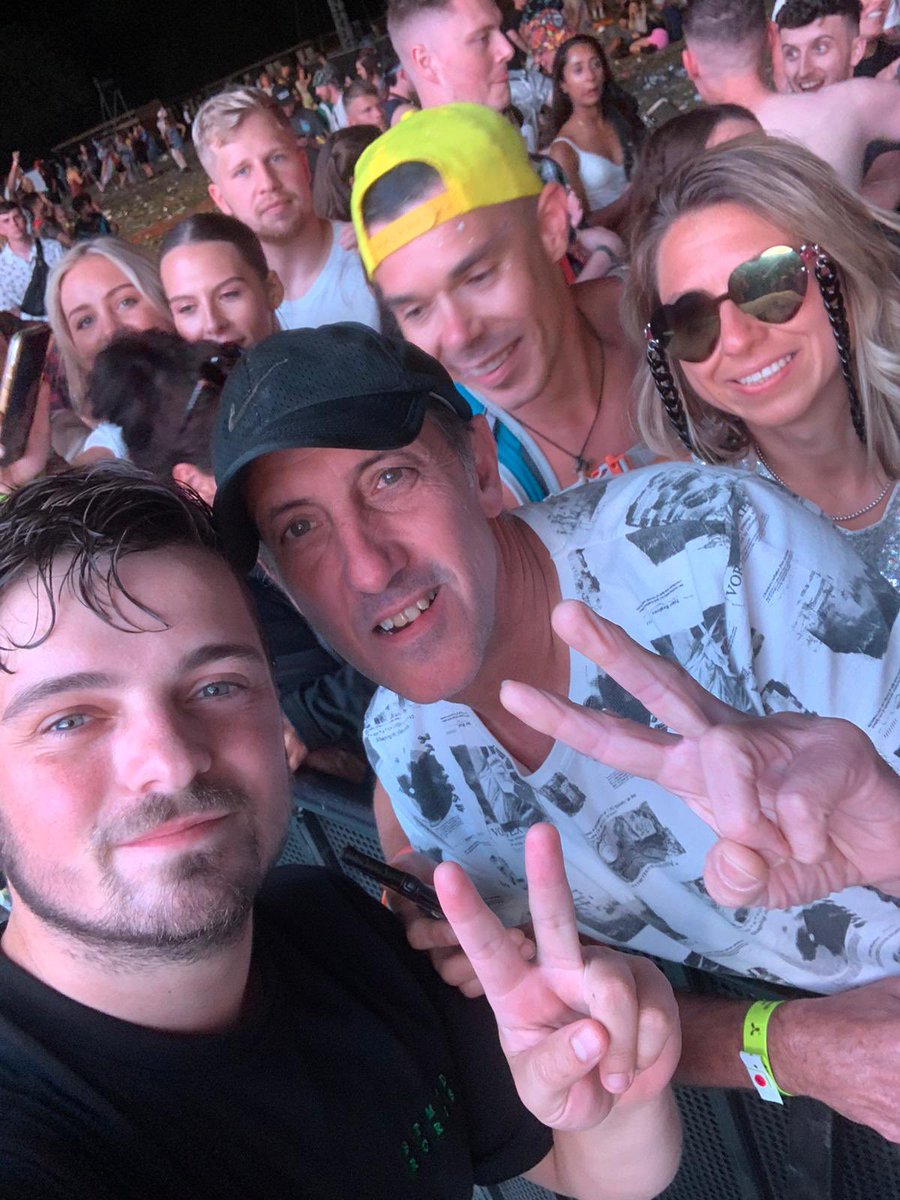JackSpilo's tweet image. The fact my dad met Martin Garrix lmfao