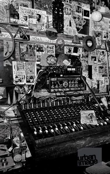 Mighty_Record's tweet photo. R.I.P. Lee "Scratch" Perry OD (20 March 1936 - 29 August 2021)
リーペリー逝っちゃった…
#LeePerryRIP https://t.co/51KPCyb13L