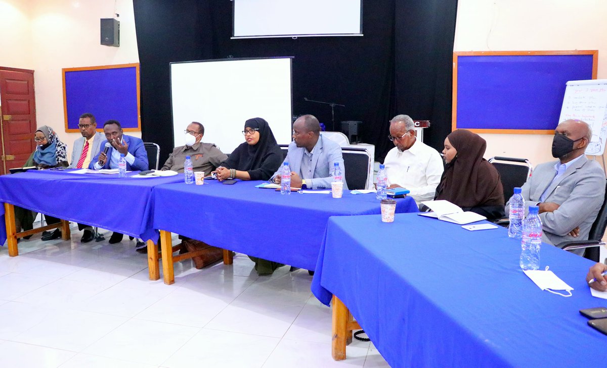 PECPuntland's tweet photo. TPEC today held a meeting with registered political associations, discussing issues related to #Puntland democratization process.
The commission reiterated that the early local govt elections in the 3 districts will take place on Oct. 25, 2021, in accordance with the timeline. https://t.co/grgKUE9V7I