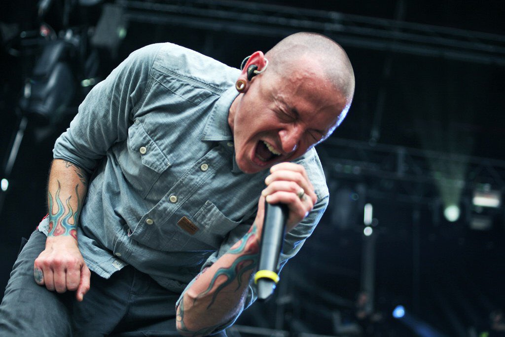 LinkinParkPlus's tweet photo. GALLERY UPDATE:

🏙 Linkin Park - LIVING THINGS Tour in Homebush, Australia, Soundwave Festival
📅 February 24th, 2013
📸 Annette Geneva

Check out the full gallery here -> https://t.co/BhuAaIYJ2i https://t.co/cmou7kbm4G