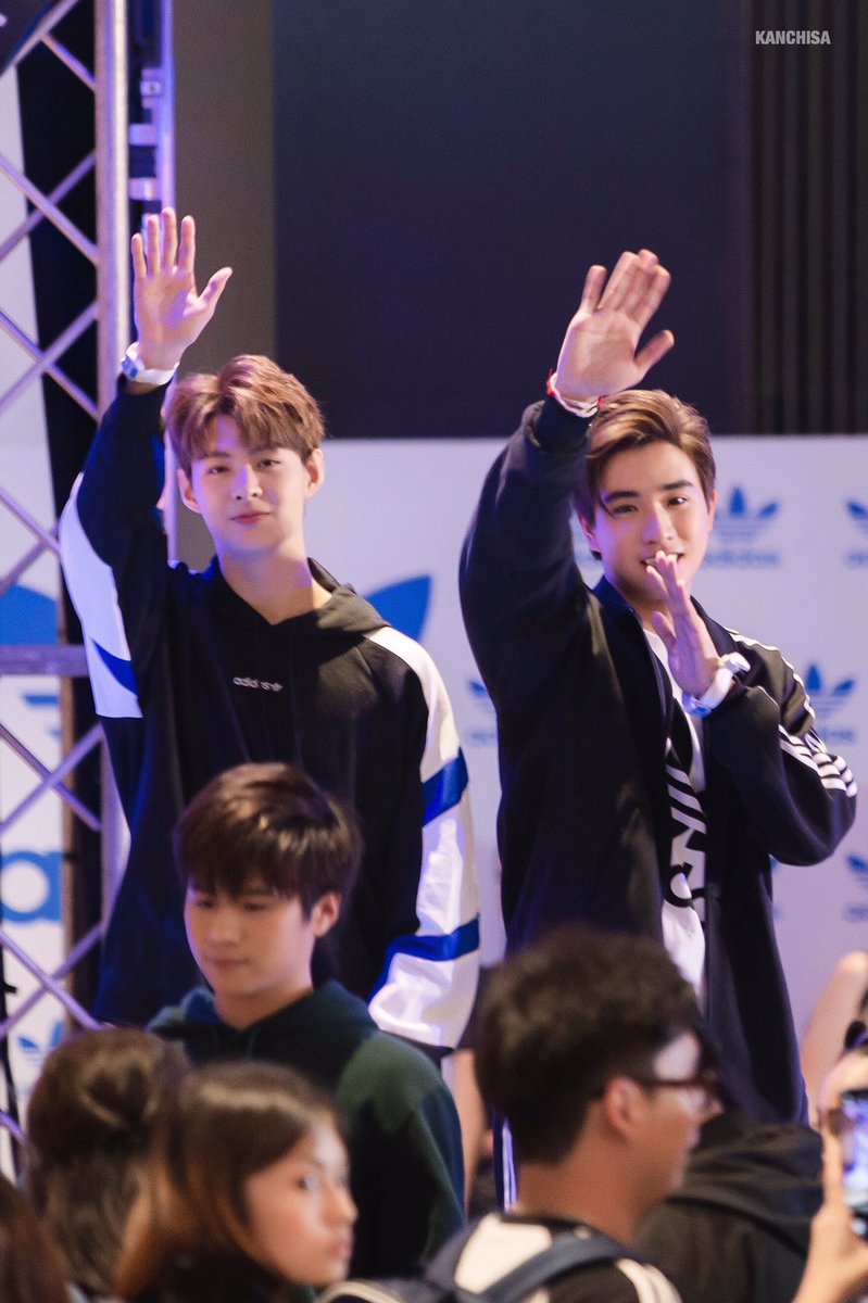 StandbyPS0198's tweet photo. Please invite Perth @StageTpop
#NongPerthSaintSaid https://t.co/zBwpwhkwTZ