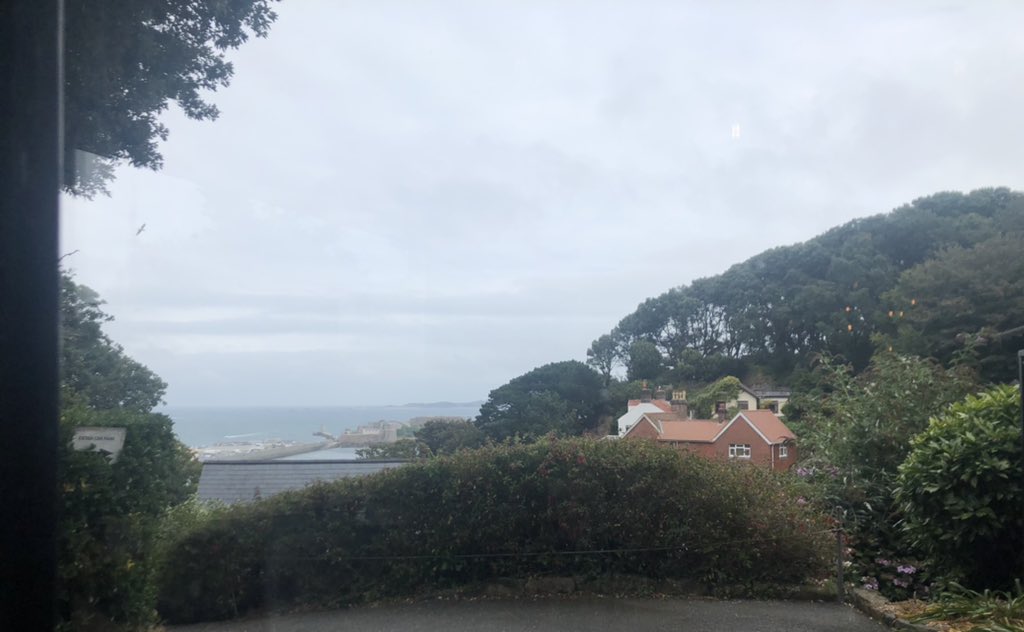 Laurakiora's tweet photo. Last lunch out with my boy #BankHolidayMonday #tablewithaview ❤️🇬🇬 https://t.co/R1b15oC0qe