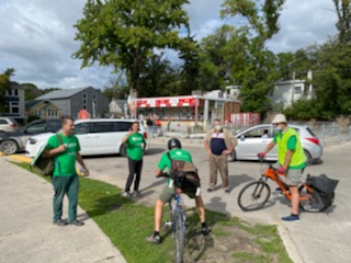 HemmerlingGreen's tweet photo. As promised, our Lord Roberts/Riverview #GreenTrain did make it to @bridgedrivein yesterday! A beautiful sunny afternoon meeting constituents and talking about how we can take action now on the #ClimateEmergency.
#ItsTimeToBeGreen #WinnipegSouthCentre #Elxn44 https://t.co/s4crY1h6JV