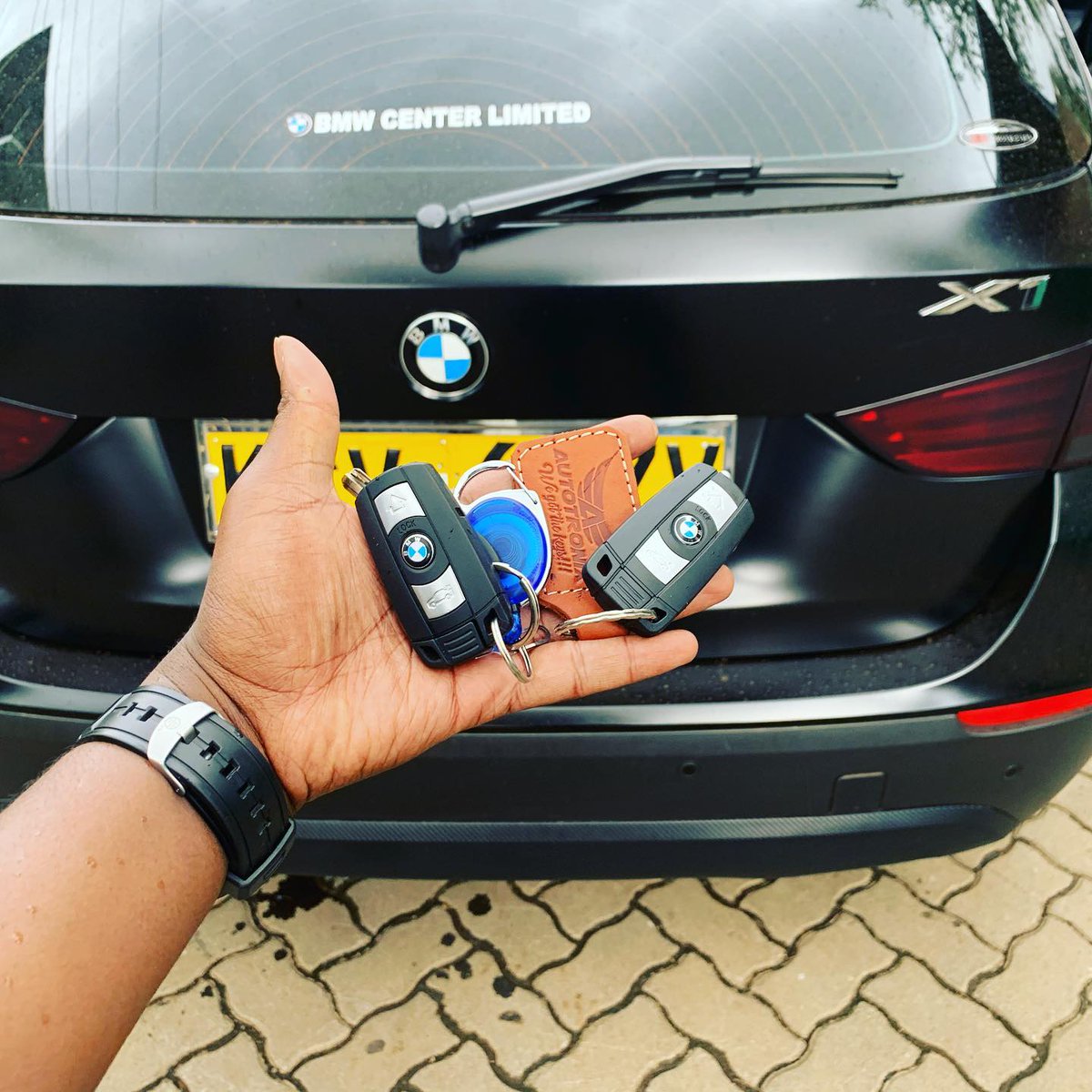autotronixpesh's tweet image. 😲Lost your car key?
😬Locked out of your car?
🙂Need a duplicate key for your car?
Call us on +254 703 888 777 
#wegotthekeys
#Edgar_Obare  
#Tunukiwa444
#Bettykyalo  
#Washwash 
#DennisOkar