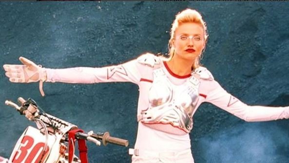 LiunaticFringe's tweet photo. We love it when it's @CameronDiaz's birthday, so we can post this badass pic, and a few more cause we stan her so. #LucyLiu #MyGirlDrew #CameronD and #Destiny #CharliesAngels #ComeOn https://t.co/YhO3a6sV99