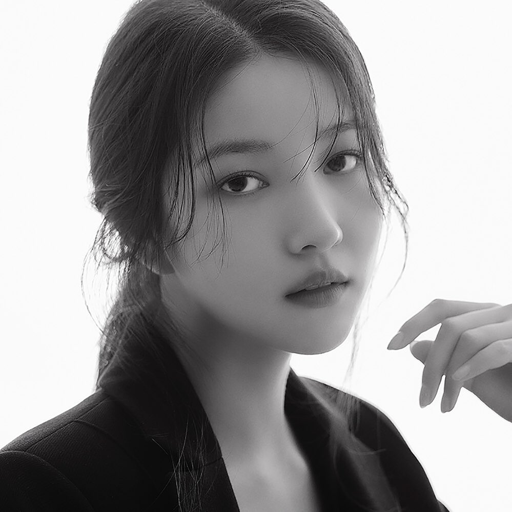 starfess's tweet photo. -idol Actress Kim Sojeong from IOK Company 🔥  https://t.co/zJuzeE1uH3