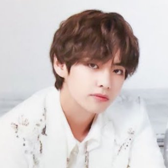 velharmys's tweet photo. - taehyung ; https://t.co/mU2eeuEujv