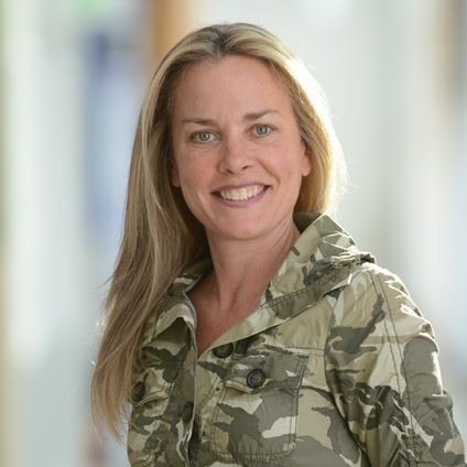 faunursing's tweet photo. We express gratitude to Dr. Cheryl Krause-Parello for serving as Interim Associate Dean for Research and Schmidt Distinguished Professor, in addition to her roles as Director of Canines Providing Assistance to Wounded Warriors® (C-P.A.W.W.). https://t.co/zbeS5RmlWG