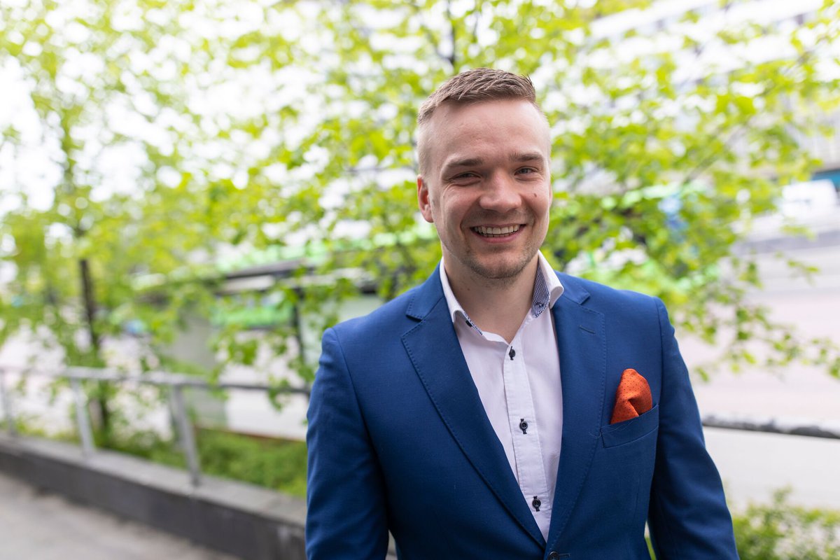 Korvausjohtajamme Atte etsii tiimiinsä terveydenhoitoalan ammattilaisia!💙

Oletko sinä yksi heistä?🤗 

➡️Kurkkaa lisätiedot rekrystä ja hae pian! emp.jobylon.com/jobs/93617-lah…

#lähitapiolaks #elämänturva #rekry