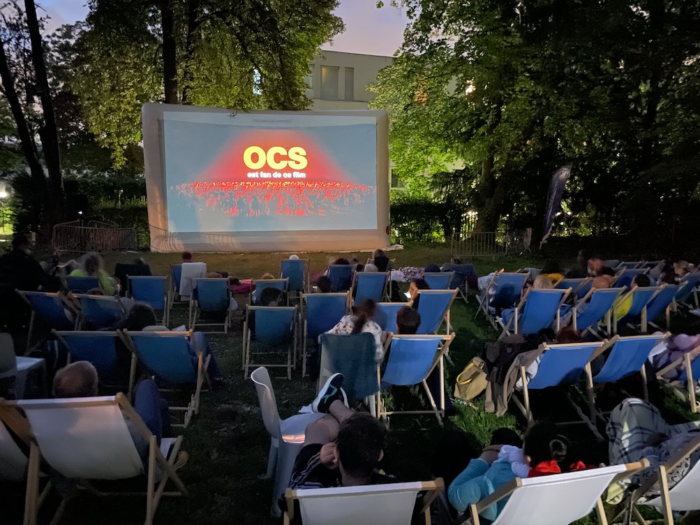 VilleSaintMaur's tweet photo. 📸 Retour en images sur les événements du week-end dernier :
👉 Projection en plein air de Donne-moi des ailes au parc de l'Abbaye
👉 Centre de vaccination ambulatoire installé au marché d'Adamville
👉 Finale de la 6e Open de Saint-Maur remportée par Leny Mitjana https://t.co/VRstkapbMY