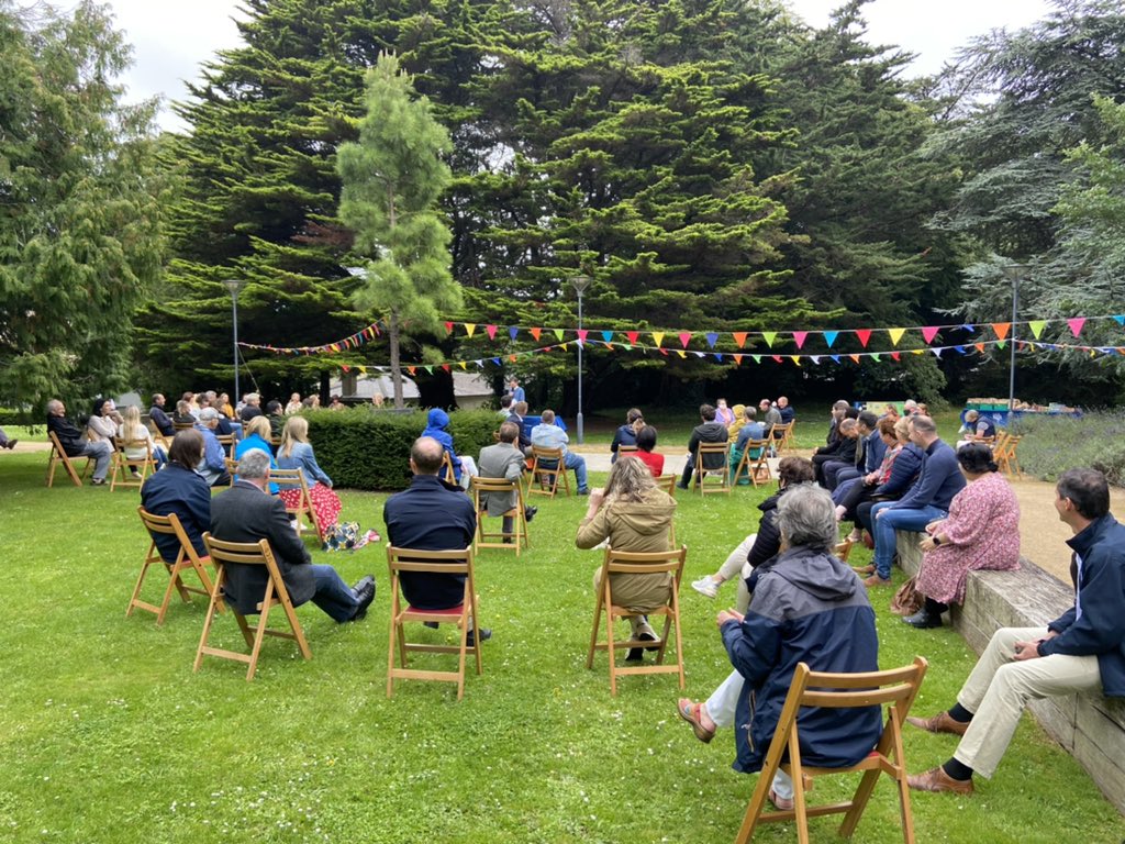 ucdagfood's tweet image. Great to catch up with some colleagues earlier at the first @ucdagfood school meeting of the 2021/2022 academic year.