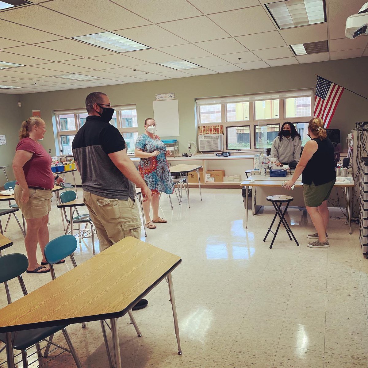 WangPrincipal's tweet photo. Teachers at back at SAM for our first day! https://t.co/MVAdlriWct