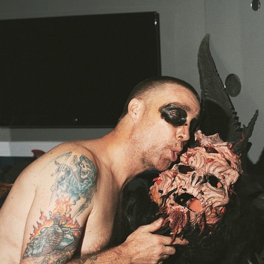 Z0MBKLR's tweet photo. Happy Birthday, Dave Brockie.
We miss you more every year. Your humor, heart, and perspective are needed more than ever.
Blast @gwar today and #HailBrockie #HailOderus #HailGWAR https://t.co/OD2CoFhXFH
