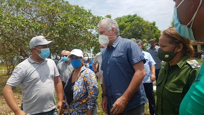 Directora Educación Regla tweet media