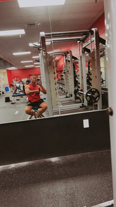 Starting my week right off! 👊 #Muscle #Gym #Fitness https://t.co/C8YT4O0j8v<a href="/tag/muscle"class="tags">#Muscle</a><a href="/tag/gym"class="tags">#Gym</a><a href="/tag/fitness"class="tags">#Fitness</a>
