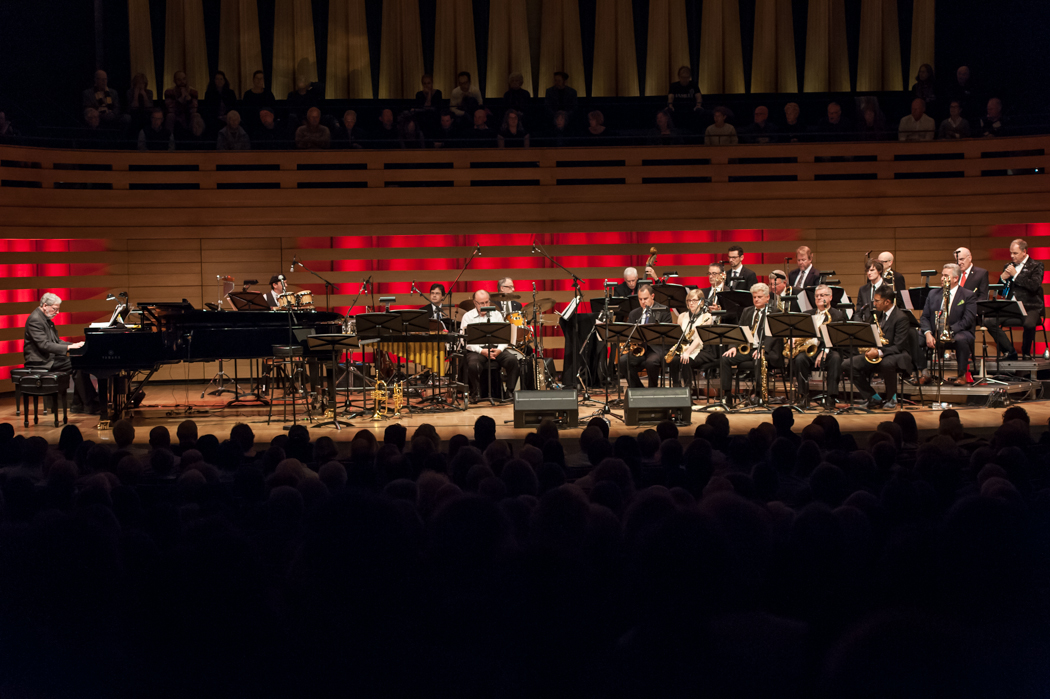 📹 THIS WEEK ON ROYALCONSERVATORY.LIVE 📹

“Sinatra @ 100” was hosted by <a href="/CBC/">CBC</a>’s @TomAllenStories and featured performances by #JoeSealy, #BrentCarver, #JackieRichardson, <a href="/Retrocity80s/">Retrocity</a>, and more!

Available starting this Thursday at 3pm ET – details: royalconservatory.live/browse