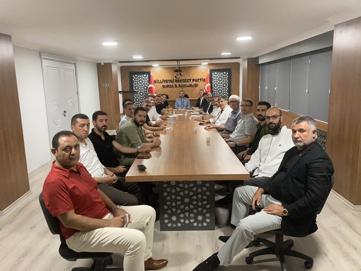 Milliyetçi Hareket Partisi Bursa İl Başkanlığı İl yönetim kurulu toplantımız ; Gelecek Programlarımızın istişaresi için İl Başkanımız Cihangir Kalkancı (<a href="/mckalkanci/">M.Cihangir KALKANCI</a>) öncülüğünde gerçekleştirildi.