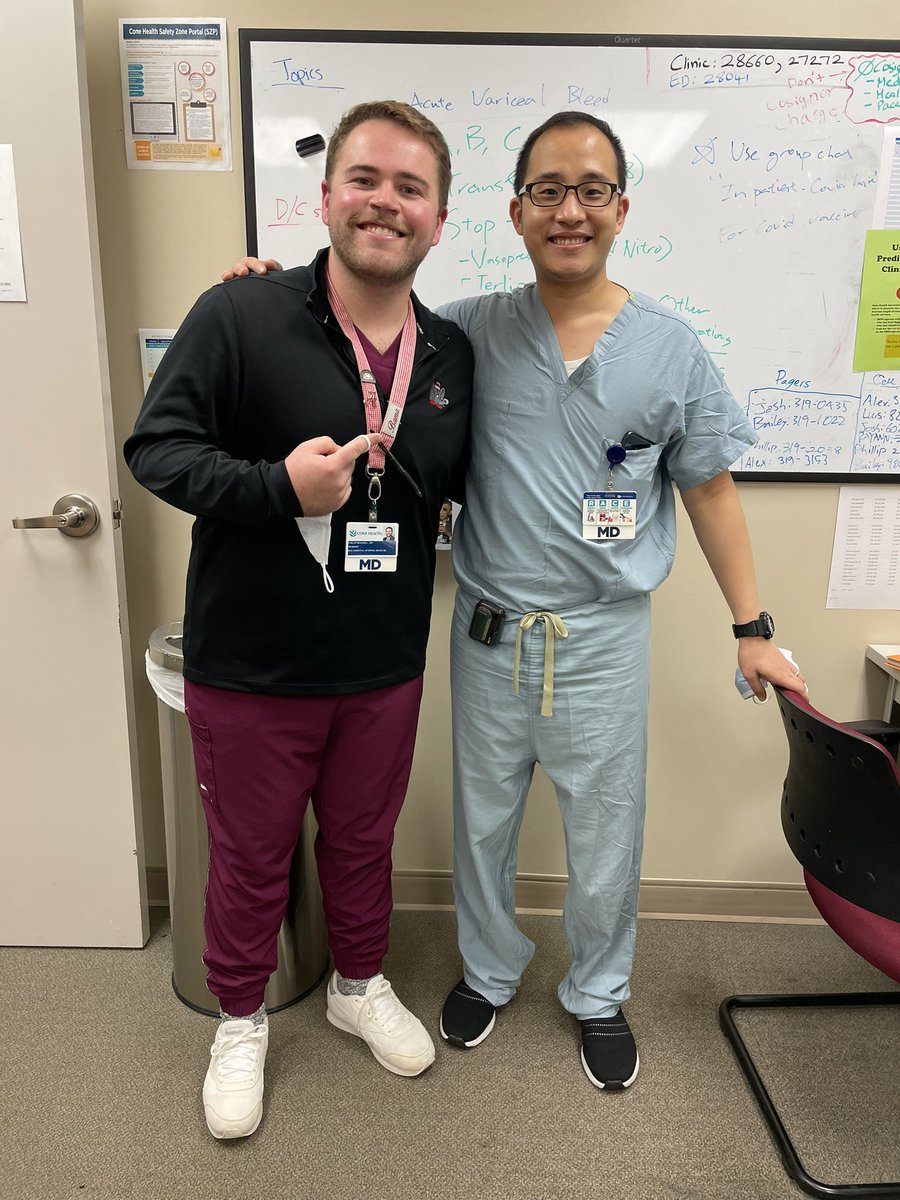 Dr. Lee and Dr. Braswell finishing strong 💪🏿 🏥 😎
