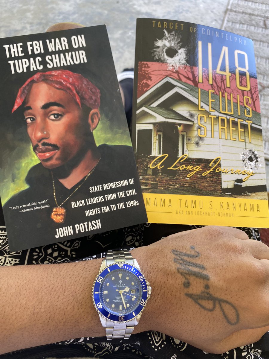 Haki_Shakur's tweet photo. Target of CointelPro 1148 Lewis Street (RNA 11) Mama Tamu Kanyama & The New Fbi War on Tupac Shakur state repression of black leaders from the civil rights era to the 1990s John Potash. π
.
.
#thefbiwarontupacshakurandblackleaders #cointelpro #RNA11 #2pac #NewBooks #NewBook https://t.co/sH5n4v9kun
