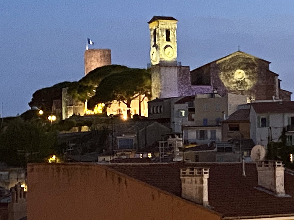 BAPF61's tweet photo. #post #repost #overpost…
Can’t get enough of my view #lesuquet #Cannes https://t.co/6o4QLK6eID