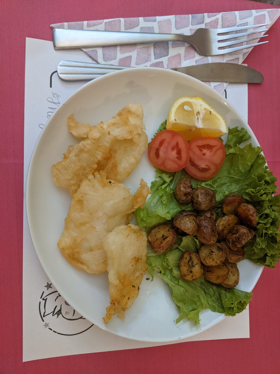 mooglecafe's tweet photo. We made some Battered Barramundi! Ignis suggested some nice white fish dishes to us and we decided to pull this recipe!
The lil potatoes came out so buttery and melty in your mouth, mmm! Fish was so crisp! 🤤
Prep video to come!
#ffxv #ff15 #ffxvrecipe #ff15recipe #mooglecafe https://t.co/hNgxQfkga0