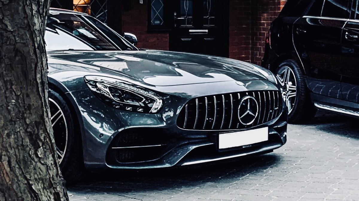 It’s the bank holiday weekend, let’s go!
 
#supercarsfordad #supercar #mercedes #amg #v8 #amggt #amggts #amggtr #amggtrpro #amggtcroadster #amggtrroadster #roadster #amggtblackseries #blackseries #slsamg #mercedessls #slsamgblackseries #bankholiday #bankholidayweekend #weekend