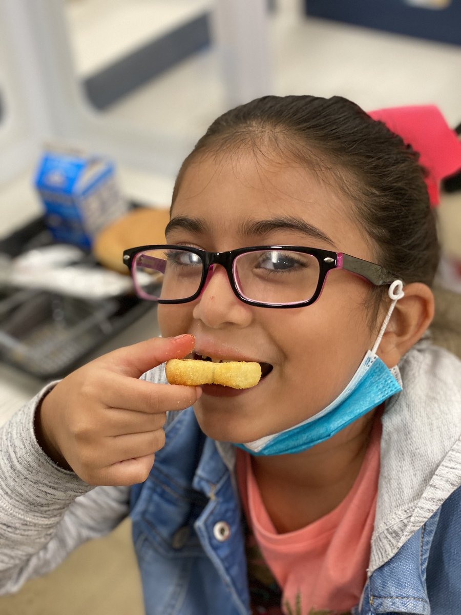 Laura LeMarr tweet media