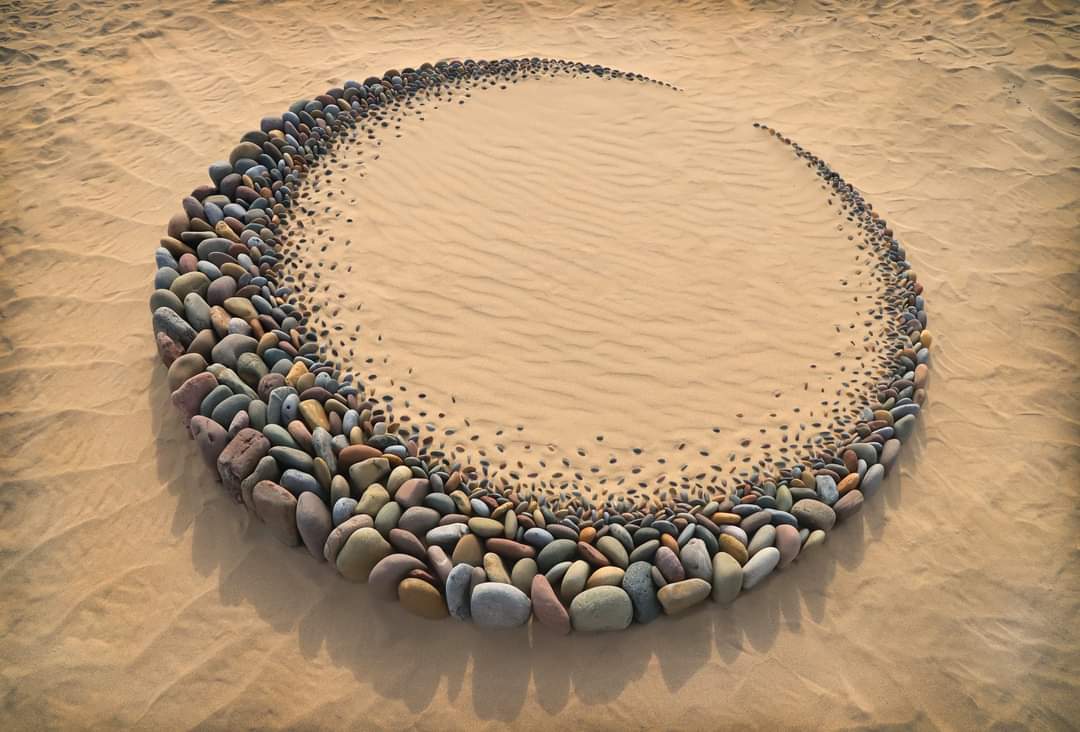 Exspergo Luna, 2021

Created at Freshwater West

Prints and more available - sculpttheworld.smugmug.com

#art #artworld #artwork #sculpture #sculptural #modernsculpture #contemporarysculpture #beach #beachart #stones #stoneart