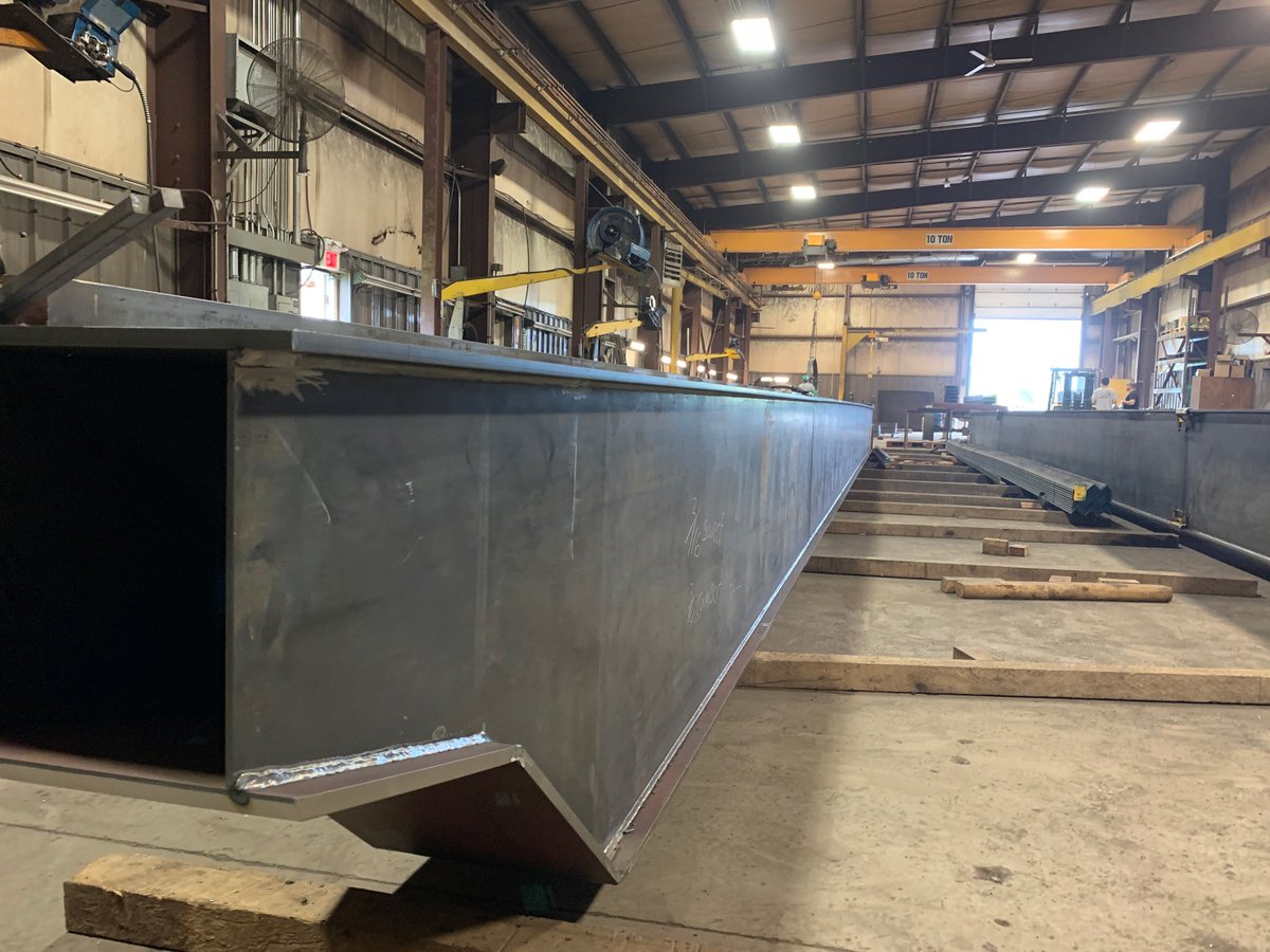 YorkHoist's tweet photo. Whether you're looking for a 1 ton crane or a 100 ton crane, YorkHoist can manufacture a custom crane to meet your specifications. Contact us today to start designing the perfect crane for your business! https://t.co/3zAGXilNmE

 #overheadcranes #yorkhoist #cranemanufacturing https://t.co/B62Ow2Ih44
