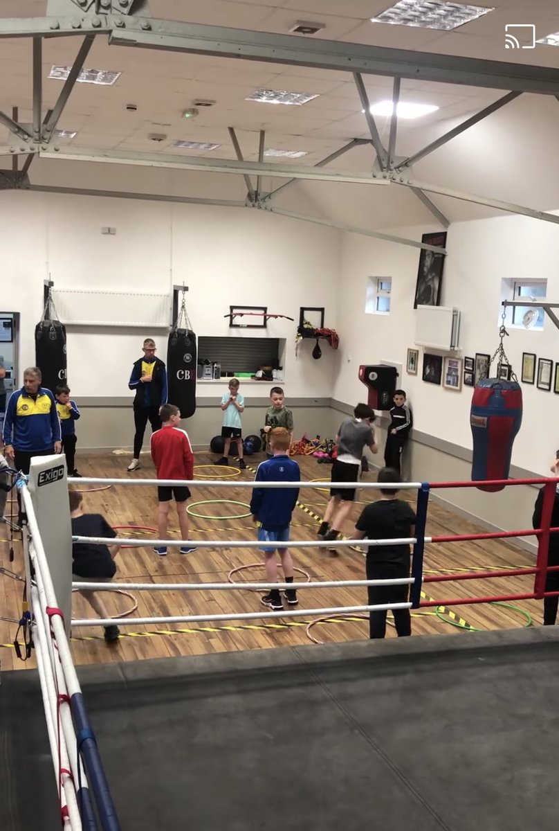 TownlandBoxing's tweet photo. It’s great to be back in the club after such a long time out due to Covid. First night back with our junior boxers, plenty of new faces. If you want to box or just keep fit, get in touch. https://t.co/1YY4DbDI8V