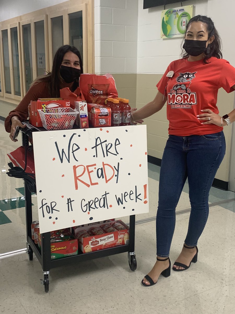Our counselors provided a much needed energy boost for our staff today! #NISDReunited #BearcatsReunited @felisa_ebio @jhinojosa24