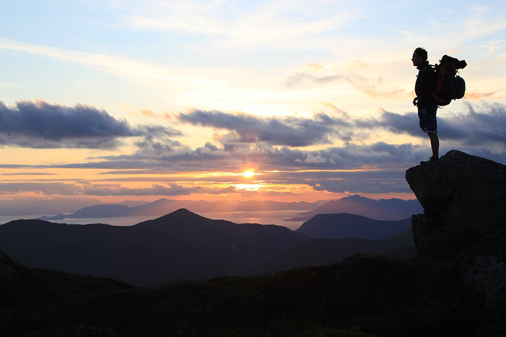 forestservice's tweet photo. "The earth and its resources belong of right to its people."
– Gifford Pinchot #MondayMotivation #GreatestGood https://t.co/6KCIbxjiy6 📷 Andrew Kirby/USFS, Ketchikan, Alaska. https://t.co/P2qAfyM9IQ